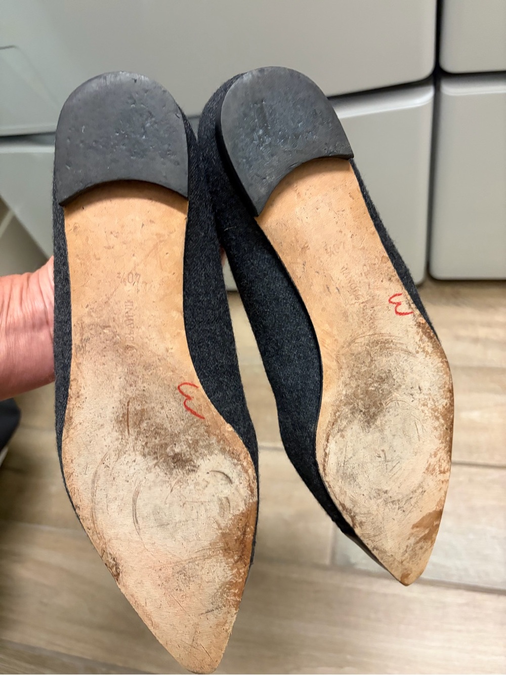 Manolo Blahnik Pointed Toe Flats Gray black size 40.5 10 US - Picture 8 of 9